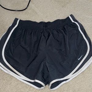 Black nike women’s shorts